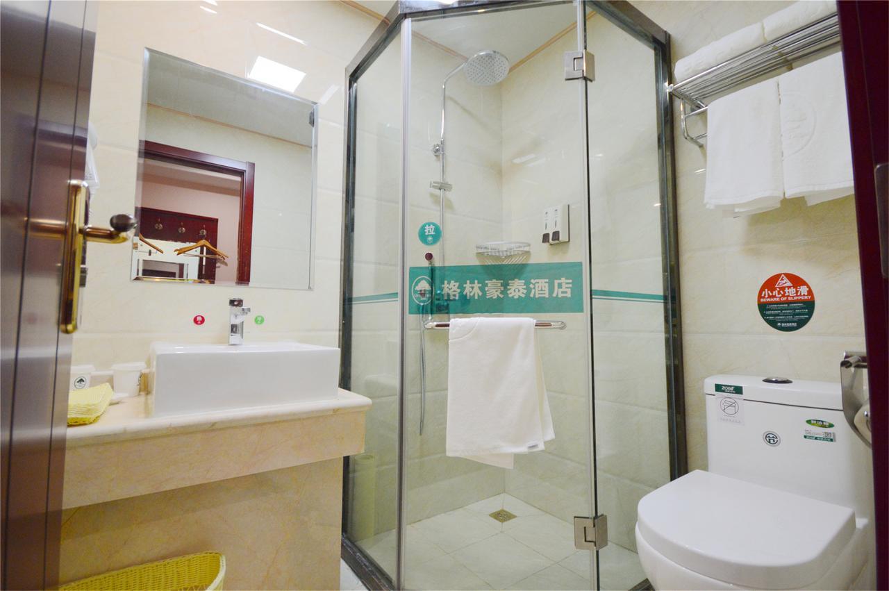 格林豪泰山东省济南市高新区工业南路奥体中路快捷酒店 外观 照片